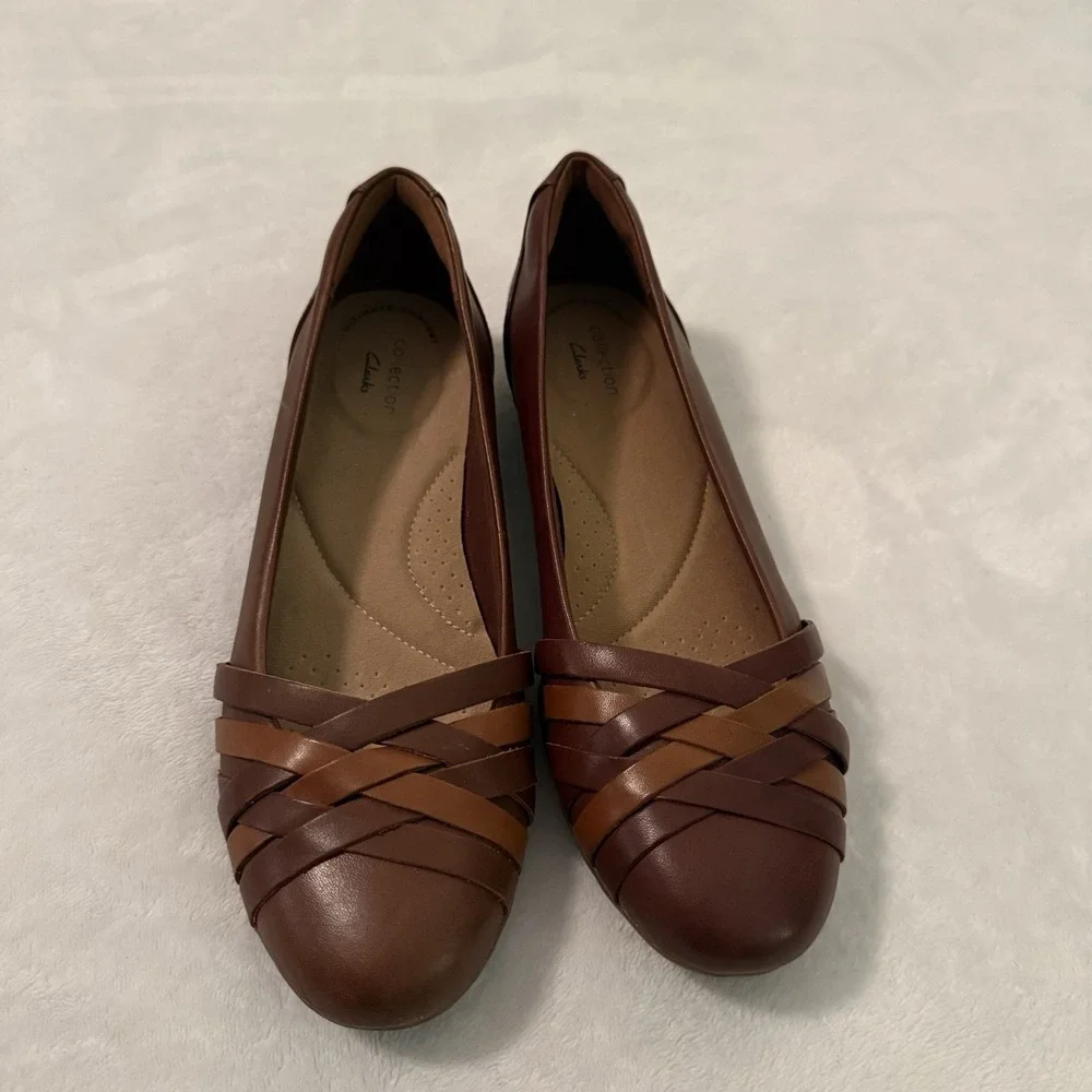 Clarks Sara Clover‎ Mahogany Brown Leather Woven Comfort Flats Women's Size 7.5M